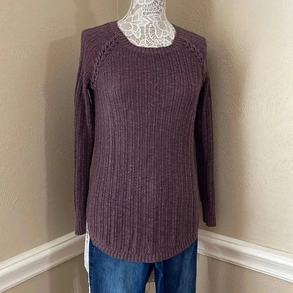 2/15 Plum Sweater - Picture 1 of 7